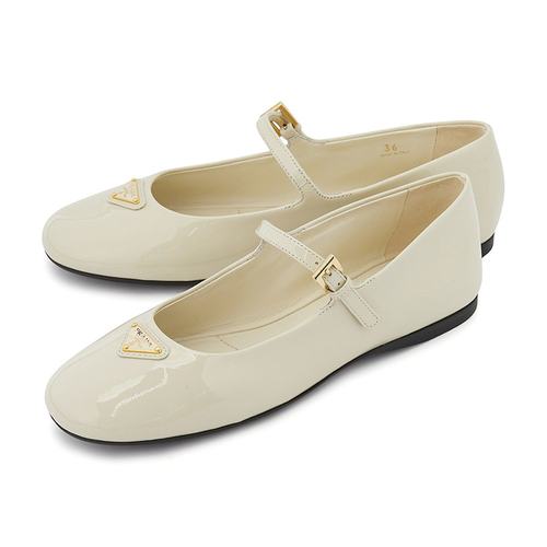 prada 女士 时尚休闲鞋