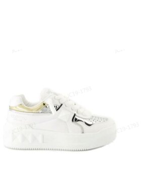 Valentino One Stud系列低帮板鞋 WS0FQ4PIM