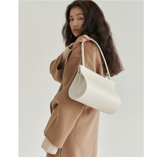 小众设计法棍腋下包通勤百搭