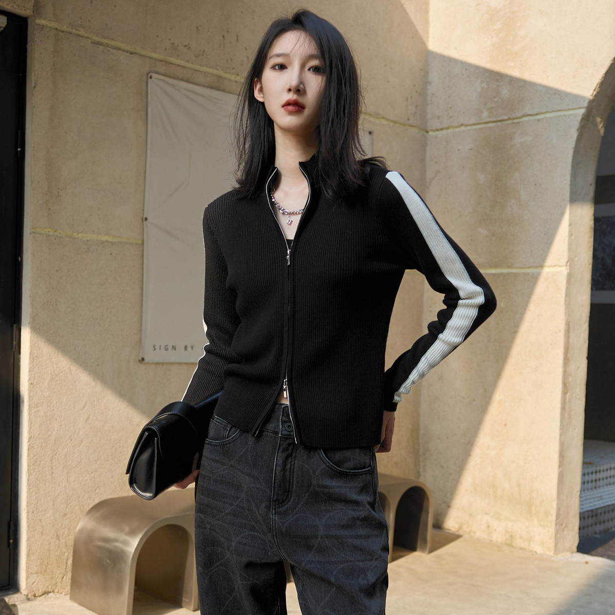 uti黑色修身显瘦针织女