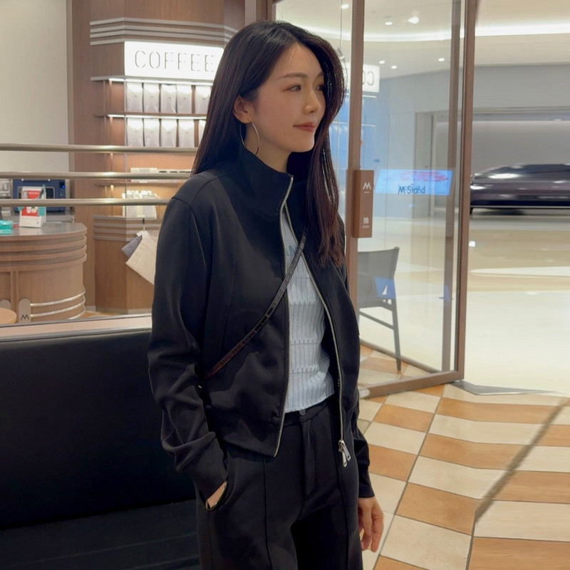 uti尤缇2025春季新款 双拉链显瘦黑色短外套女MK120742990联名款