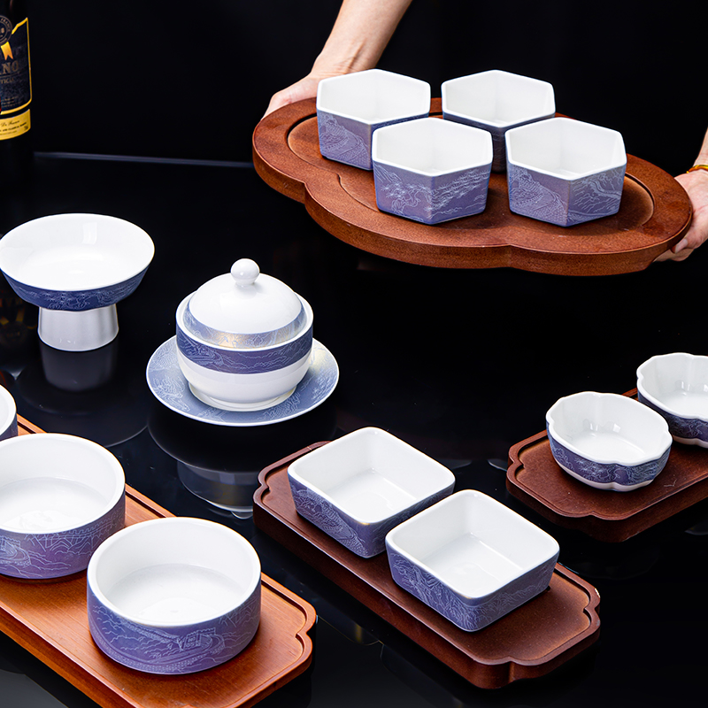 三格组合陶瓷宫阙紫会所私房菜