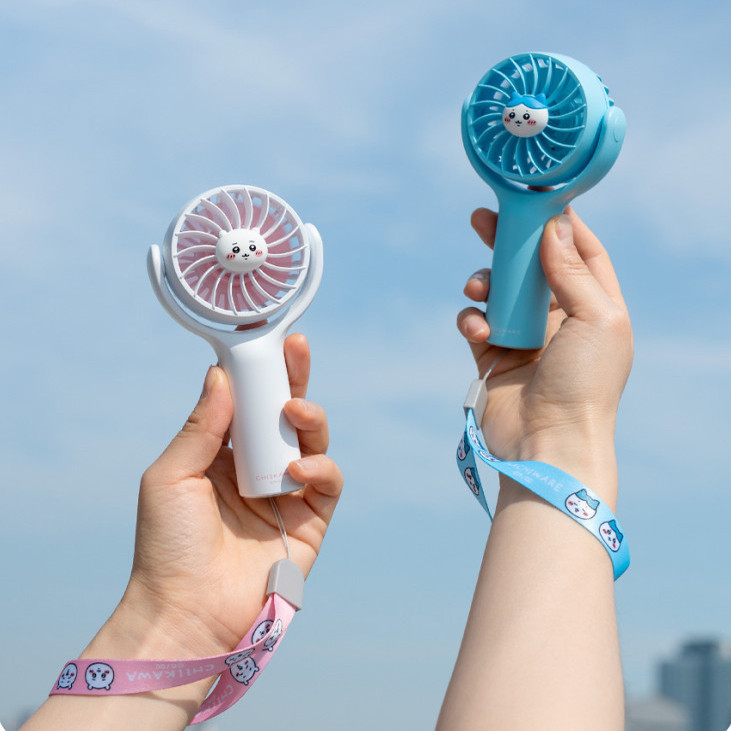 吉伊卡哇chiikawa哈奇手持风扇女