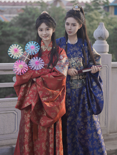 等云来【夏不青同款】旗下品牌涂云司华裳盛典走秀红色明圆领补服