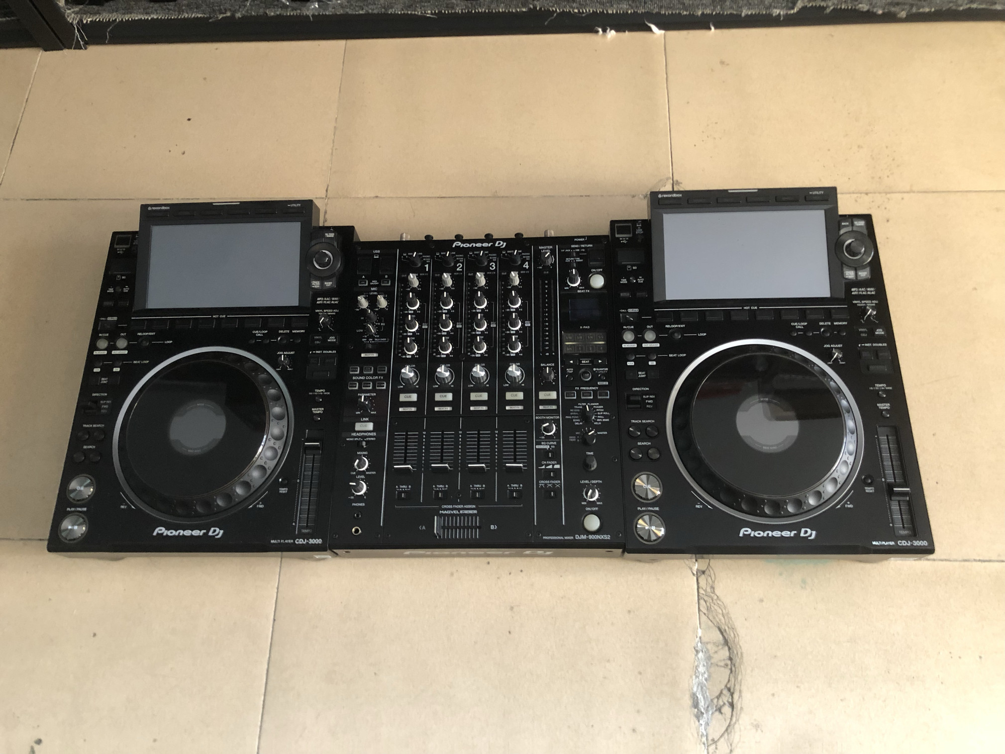 先锋CDJ-3000+DJM900NXS2数码DJ打碟机U盘打碟机触摸屏幕