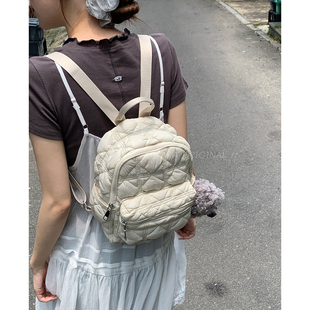 韩国泡芙双肩背包女包包2026新款潮时尚菱格背包高级感羽绒包