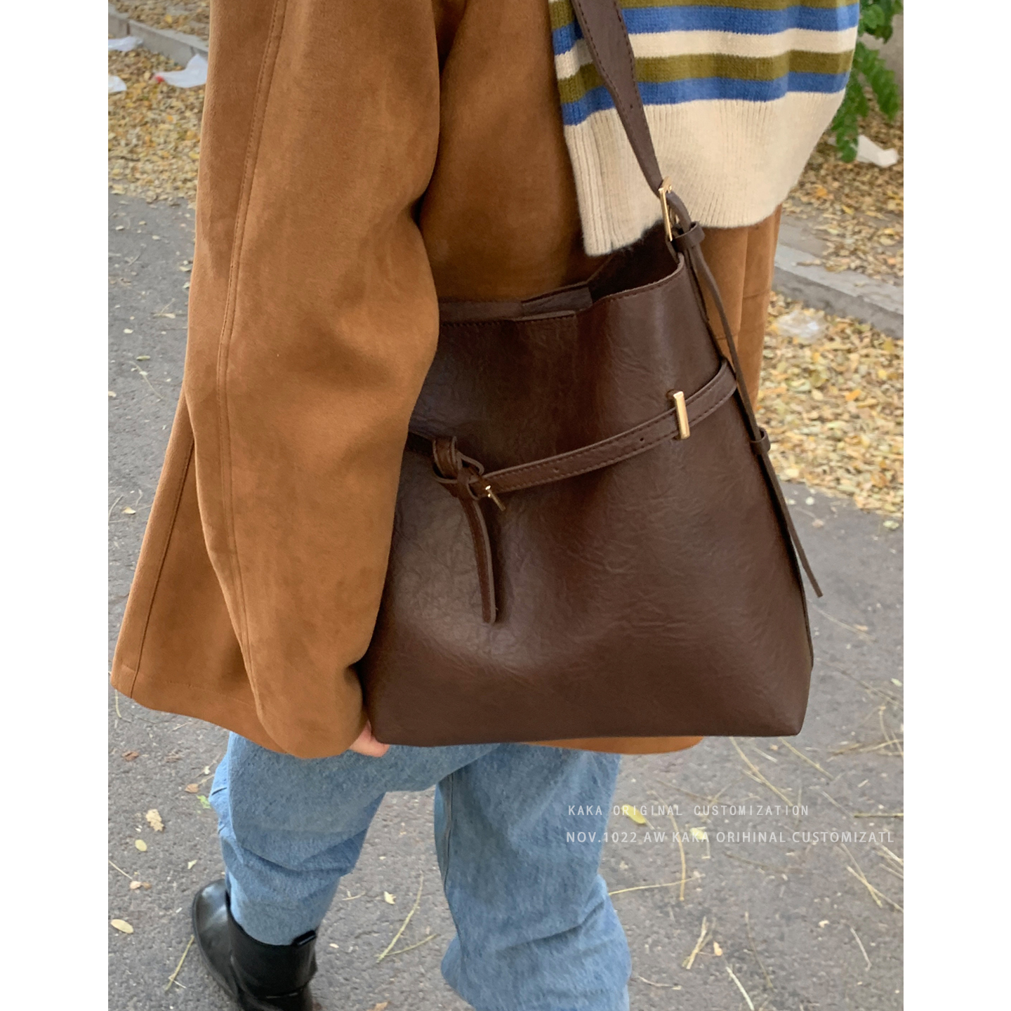 复古大容量腋下包包女2025新款潮时尚韩国水桶包单肩斜挎通勤包