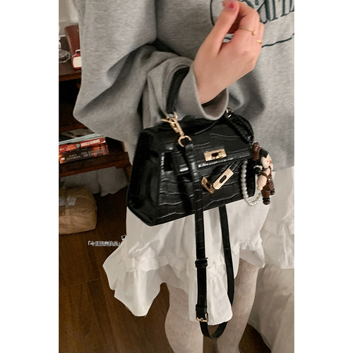 卡乐儿鳄鱼纹手提凯莉包