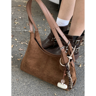 大容量斜挎包 小众托特包韩版 复古麂皮绒腋下包包女2025新款 潮时尚