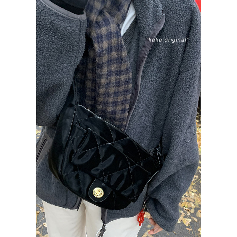 百搭ins斜挎包包女秋冬2024新款潮时尚韩国马鞍包休闲菱格腋下包,箱包皮具/热销女包/男包,马鞍包,淘宝优惠券,粉丝福利购,淘宝优惠卷