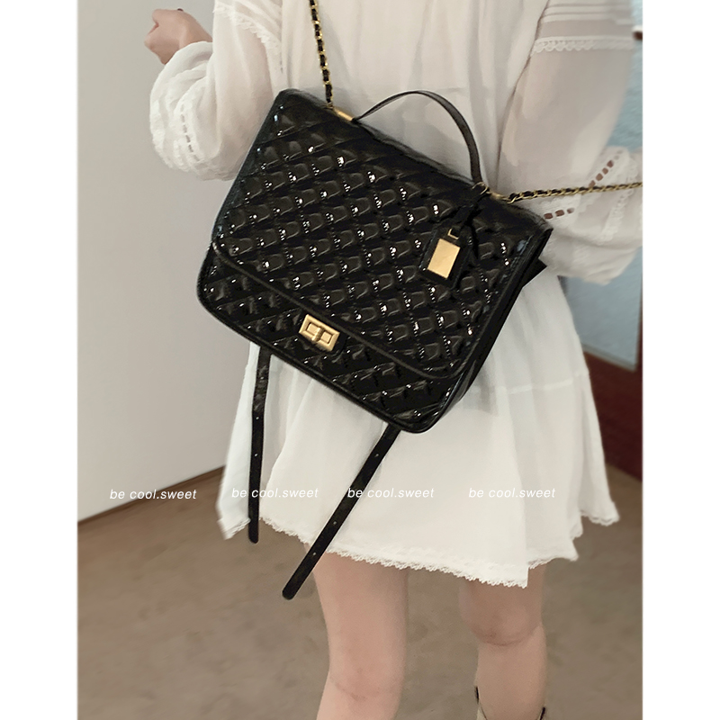 小香风大容量双肩背包卡乐儿