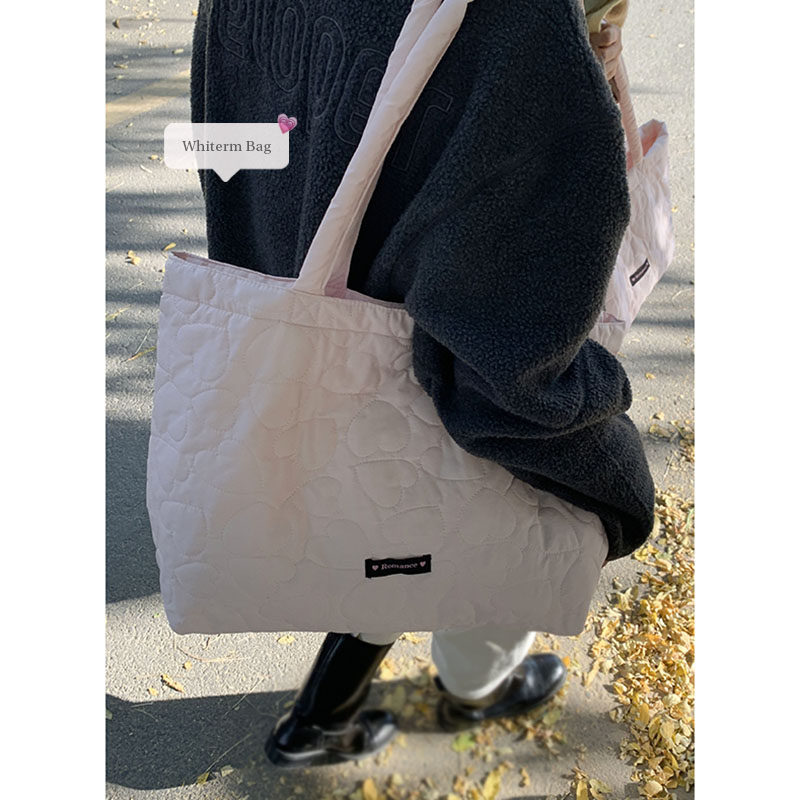 秋冬韩国羽绒包包女2024新款潮学院风菱格托特包大容量购物袋包,箱包皮具/热销女包/男包,托特包,淘宝优惠券,粉丝福利购,淘宝优惠卷