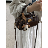 潮时尚 百搭斜挎包包女式 2025新款 秋冬复古手提枕头包红色保龄球包