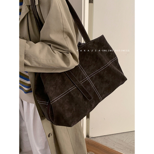 复古大容量托特包包女冬季2025新款潮美拉德系列托特包手提通勤包