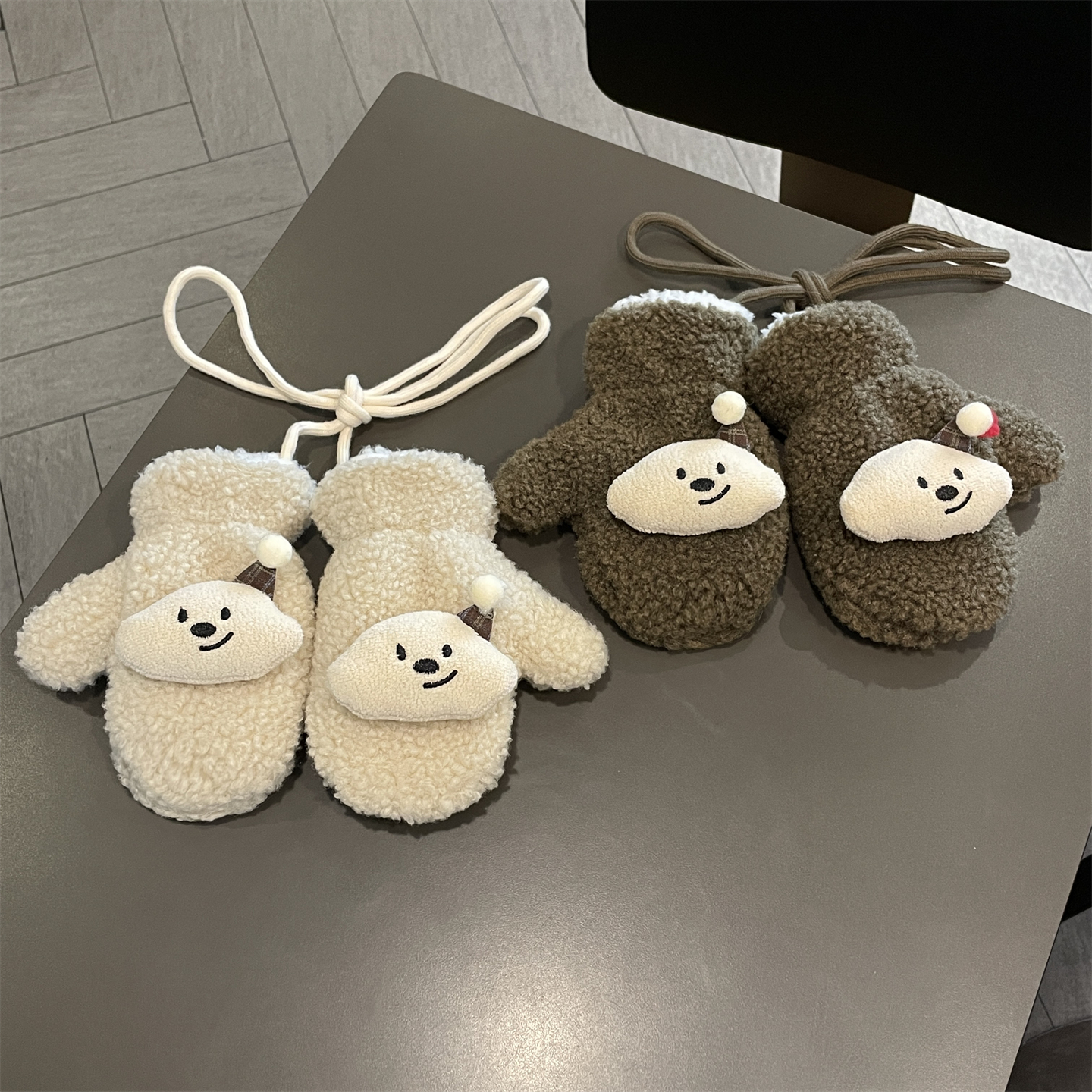 儿童挂脖手套冬季保暖防寒可卡通加绒连指手套男女宝宝全包手套潮