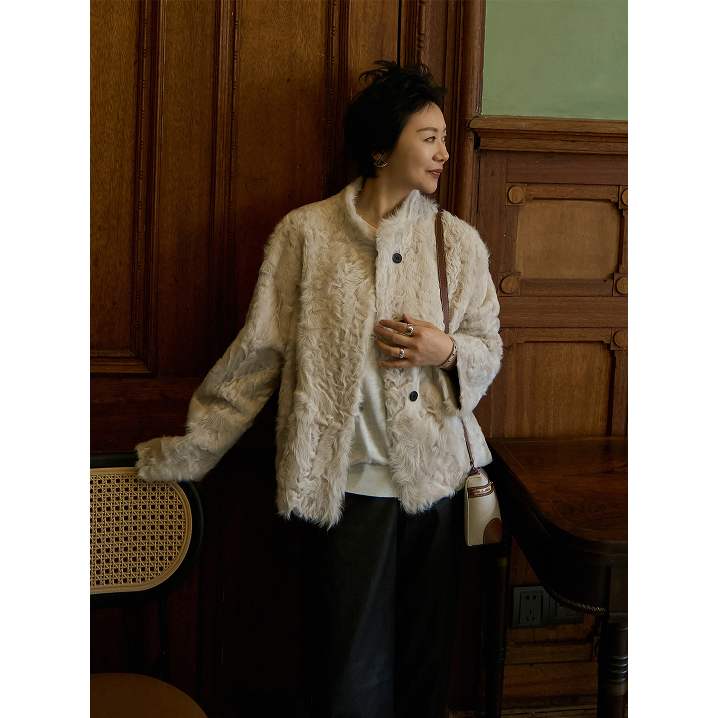 TOFOD  棉花糖  baby小湖羊皮毛一体两面穿皮草短大衣外套