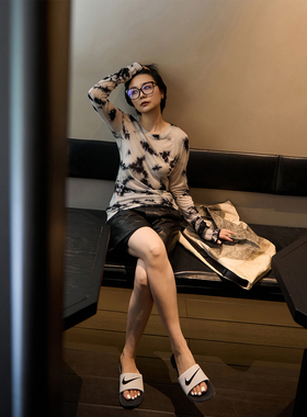 TOFOD 多巴胺水母T 裸感超细支精纺羊毛扎染色长袖针织上衣打底衫