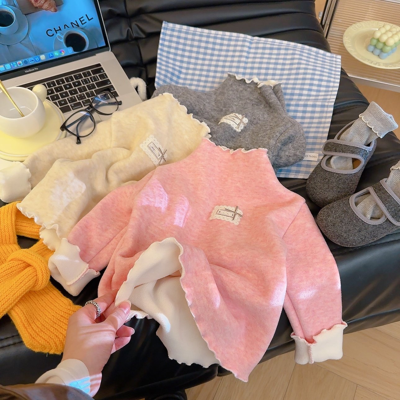 女童长袖卫衣打底衫女童加绒打底秋冬新款炫彩考拉绒加厚保暖上衣