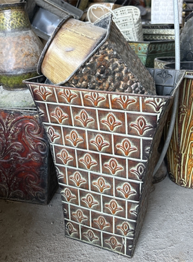 中古外贸出口样品花瓶加厚复古花盆瑕疵捡漏复古做旧铁艺花器集合