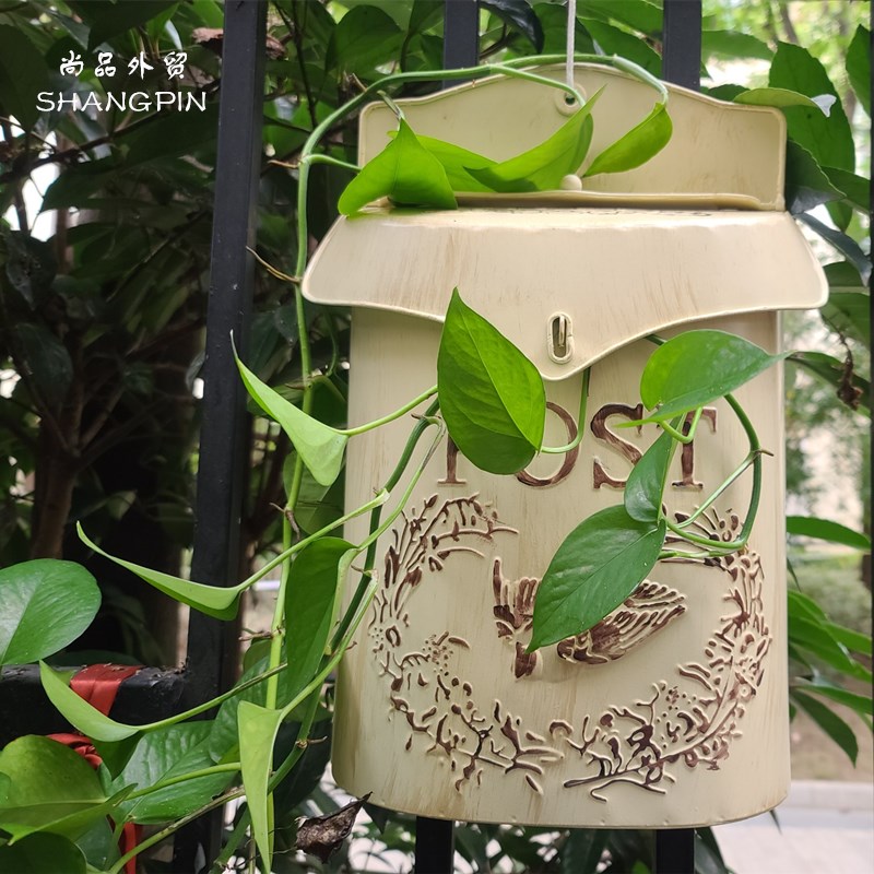 风做旧铁艺庭院墙面装饰美式