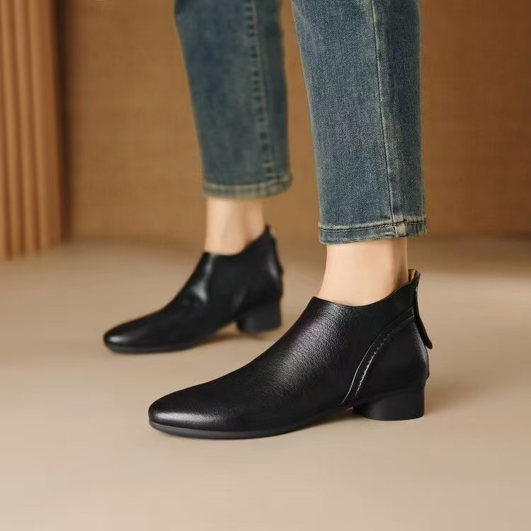 【品牌力荐】春秋时尚新款百搭气质休闲高级不过时经典小短靴2138