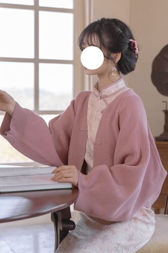 【送运费险】新中式短款开衫毛衣