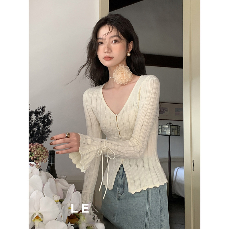 法式喇叭袖V领针织开衫女修身内搭秋季小香风收腰打底衫上衣秋冬