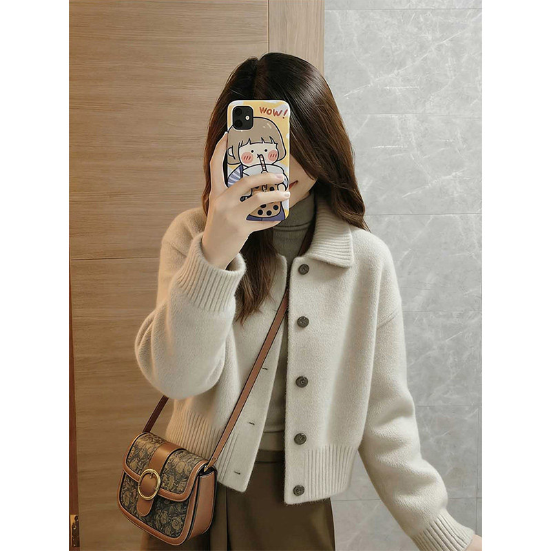 巨好看杏色翻领毛衣外套女秋冬小个子慵懒宽松短款针织开衫上衣厚