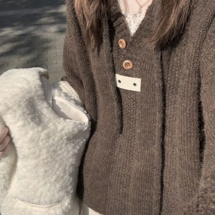慵懒风咖色连帽套头毛衣女秋冬美拉德穿搭宽松加厚针织衫卫衣上衣