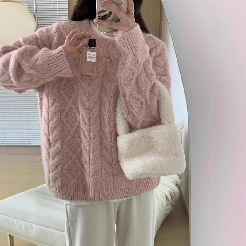 复古粉色圆领麻花毛衣女秋冬慵懒风宽松加厚针织衫可外穿内搭上衣