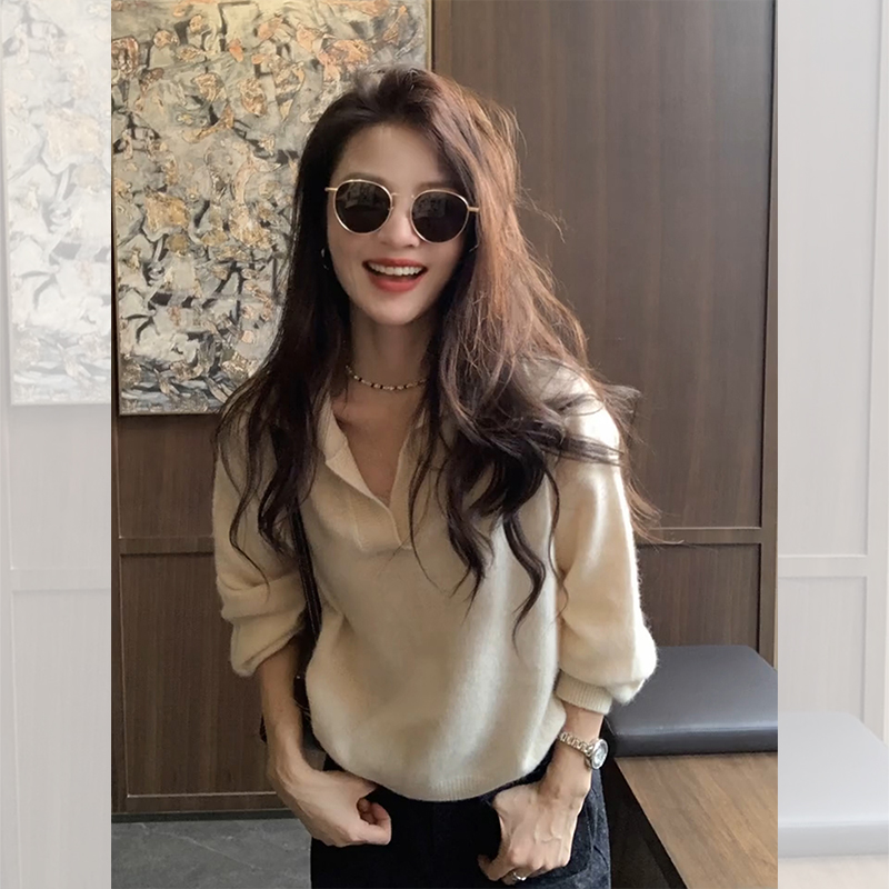 老钱风杏色polo翻领针织衫女秋冬宽松短款内搭打底衫毛衣长袖上衣