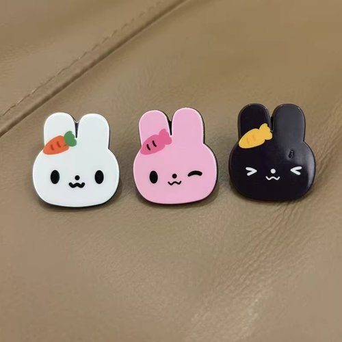 纯真兔五月天5525阿信胡萝卜胸针金属徽章挂件装饰品演唱会周边