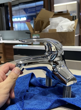 美标卫浴台盆龙头双孔单柄洗脸盆洗手盆镀铬冷热水龙头FFAS1502