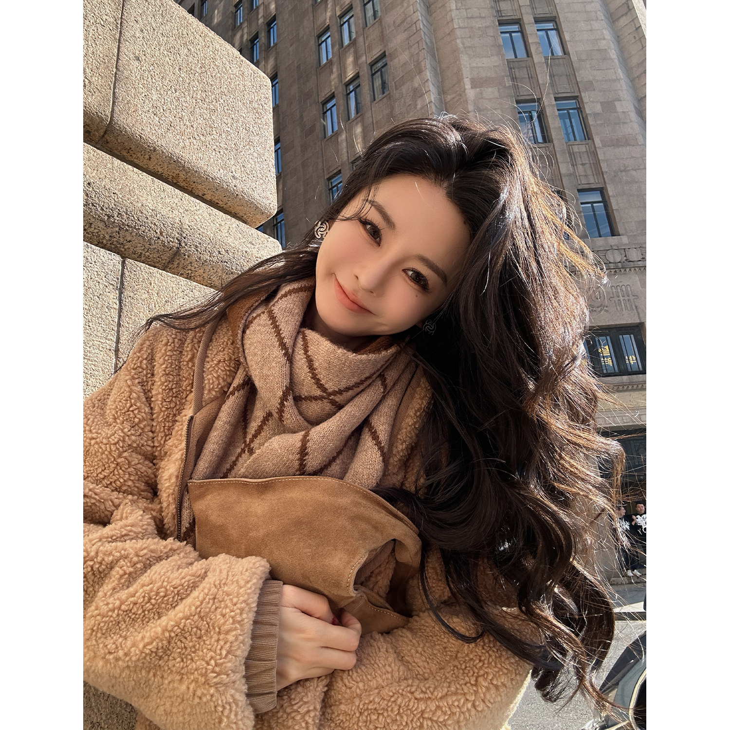 徐琳mini立领短绒环宝毛毛短外套