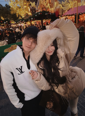 12/23 10AM徐琳「爱丁堡暖冬」连帽收腰狐狸大毛领90白鸭绒羽绒服