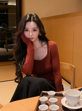 12/11  10AM 徐琳「冬日皮肤衣」温柔大方领修身显瘦多色打底上衣