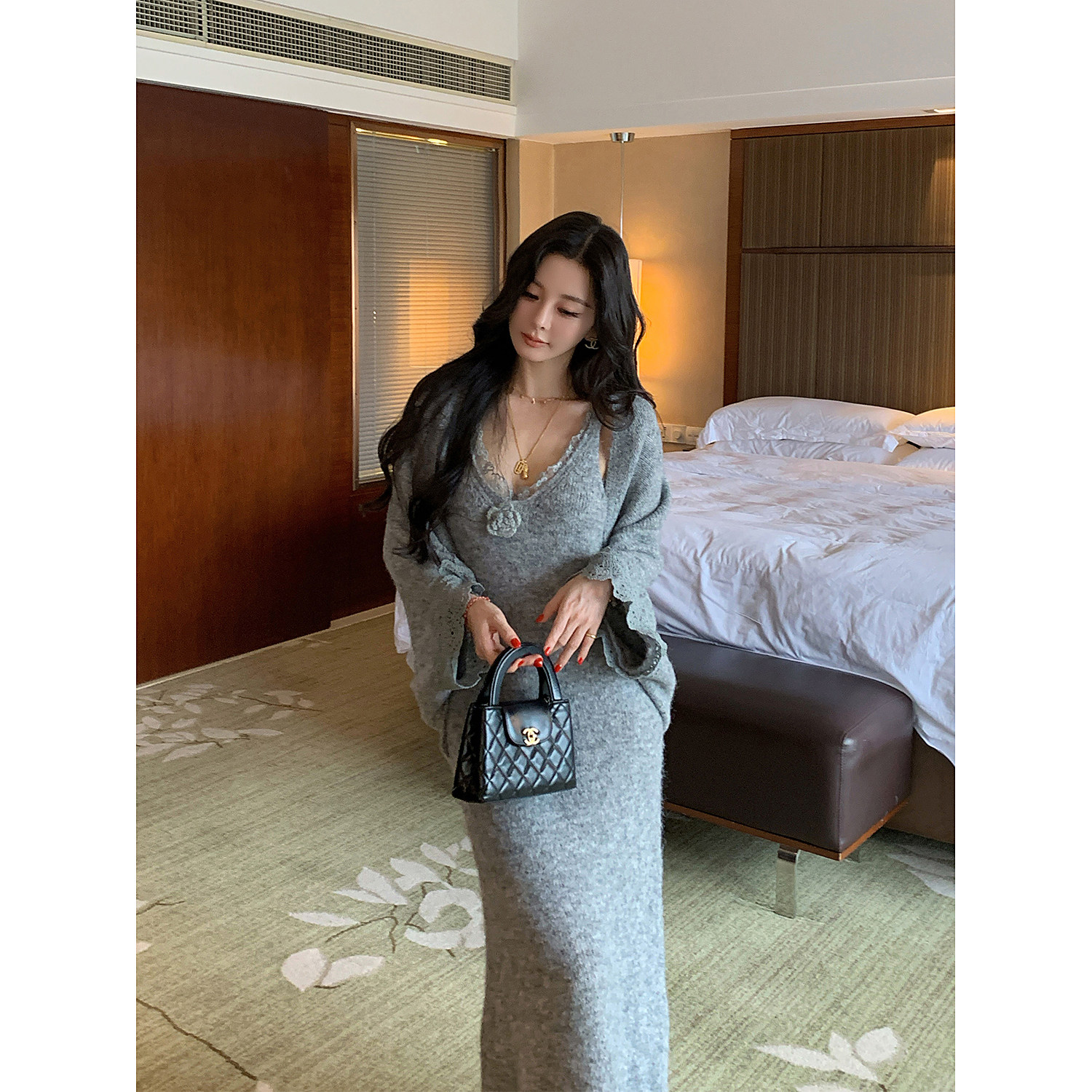 12/2  10AM 徐琳「温柔人设」蕾丝边羊毛混纺吊带连衣裙开衫套装,女装/女士精品,时尚套装,淘宝优惠券,粉丝福利购,淘宝优惠卷