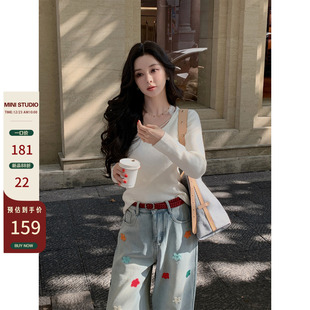 徐琳「冬日伴侣」蕾丝拼接小心机镂空绵羊毛混纺上衣 10AM