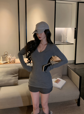 12/23  10AM 徐琳「瘦瘦纸片人」V领修身中长款棉感长袖打底上衣