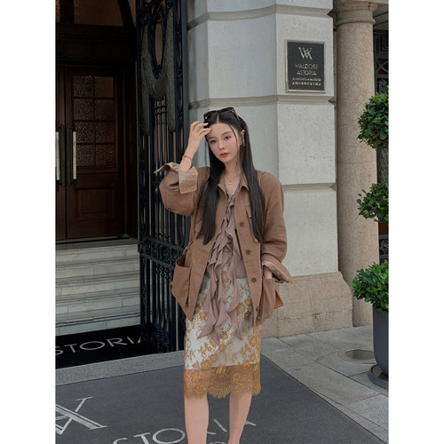 09/01 10AM 徐琳 「浮生梦」私服款重工蕾丝双面缎抓皱烫金半身裙