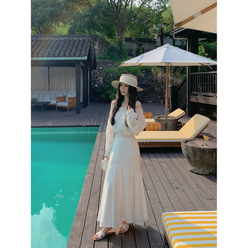 MINI STUDIO徐琳「仲夏美学」法式镂空一字肩天丝混纺鱼尾裙套装