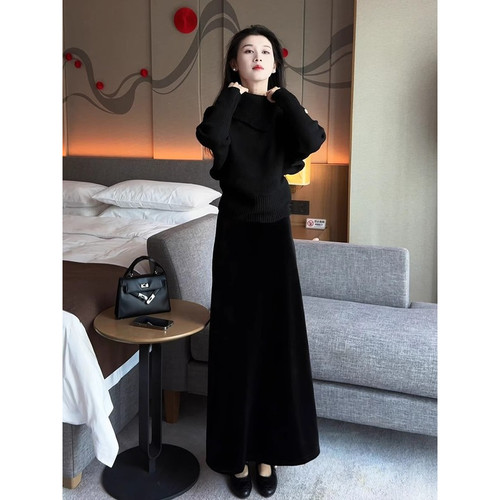 法式不规则毛衣连衣裙子套装秋冬2025新款高级感一整套入冬穿搭女