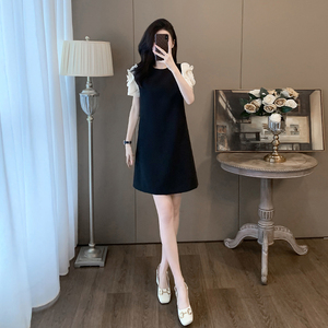 黑色休闲连衣裙女2026夏季显瘦气质高级感遮肉减龄洋气上档次裙子