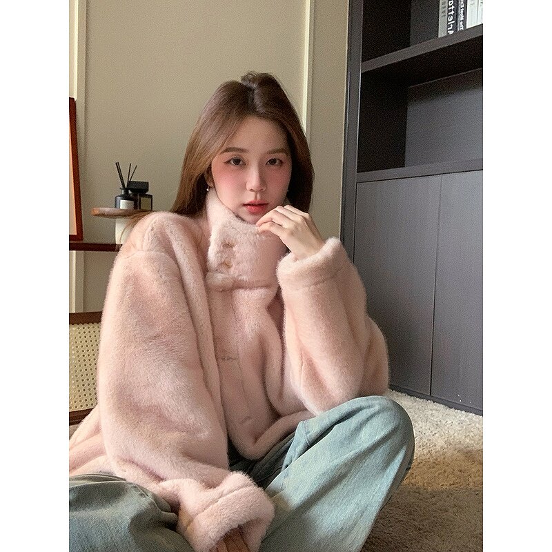 时尚小个子立领保暖外套女2024秋冬季新品百搭显瘦温柔毛绒绒上衣