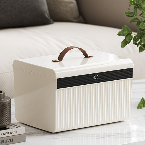 手提带锁带隔层大容量