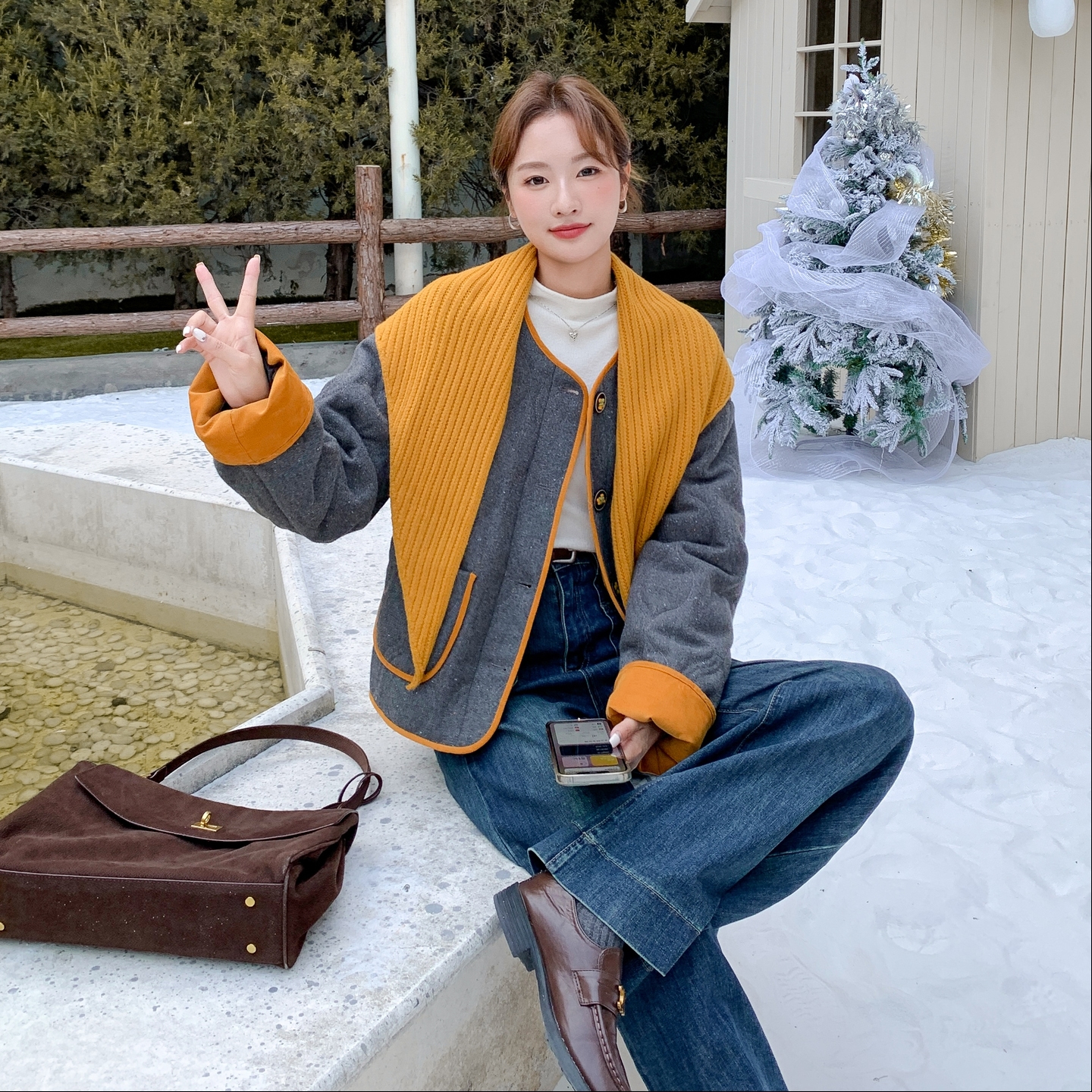 2025年冬季新款百搭显瘦撞色拼接外套+撞色毛线披肩,女装套装/套裙,慧峰 2025年冬季新款百搭显瘦撞色拼接外套+撞色毛线披肩,女装套装/套裙,慧峰