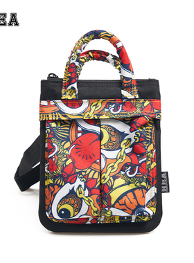 HEA 新款国潮醒狮斜挎包情侣同款情侣单肩包休闲百搭日常出行小包