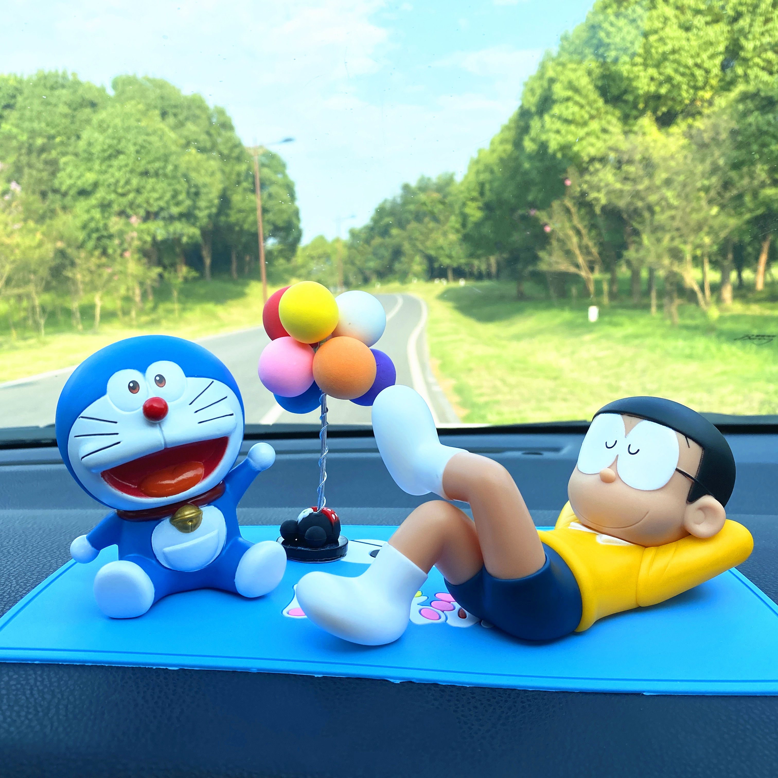 蓝胖子睡觉大雄叮当猫车载卡通摆件汽车用品中控台车内装饰品公仔