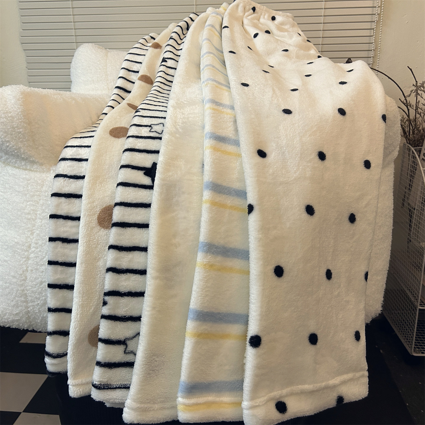 小个子印花波点暖暖睡裤女秋冬季珊瑚绒直筒休闲遛弯裤家居长裤子,女士内衣/男士内衣/家居服,睡裤/家居裤,淘宝优惠券,粉丝福利购,淘宝优惠卷