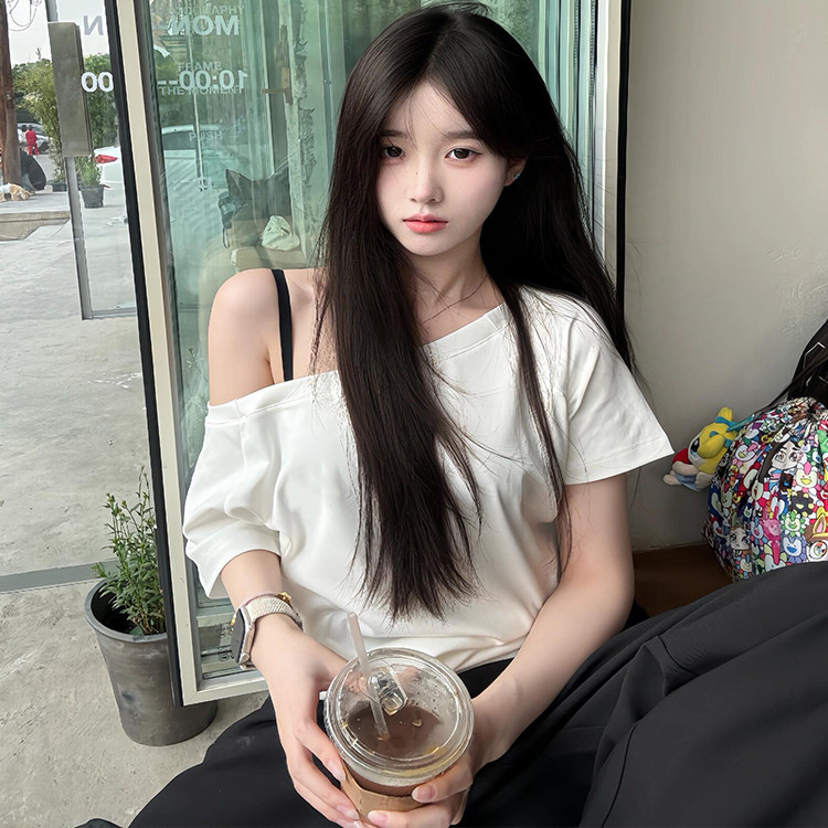 一字肩短袖白色T恤女夏季宽松辣妹纯欲斜领露肩宽松显瘦别致上衣,女装/女士精品,T恤,淘宝优惠券,粉丝福利购,淘宝优惠卷